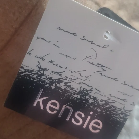 Kensie Women's Bucket Hat - Picture 5 of 9